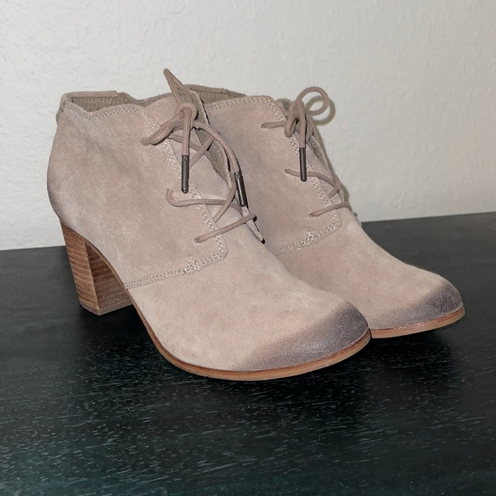 Tom suede booties